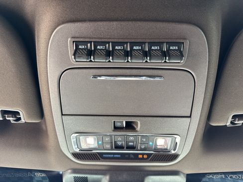 Used 2025 Ford F250 King Ranch w/ FX4 Off-Road Package image 27