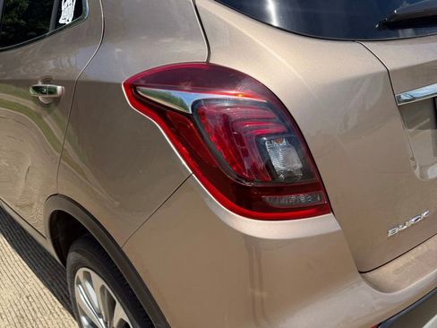 Used 2018 Buick Encore Preferred FWD image 16