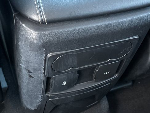 Used 2024 Ford Explorer XLT w/ Equipment Group 202A image 14