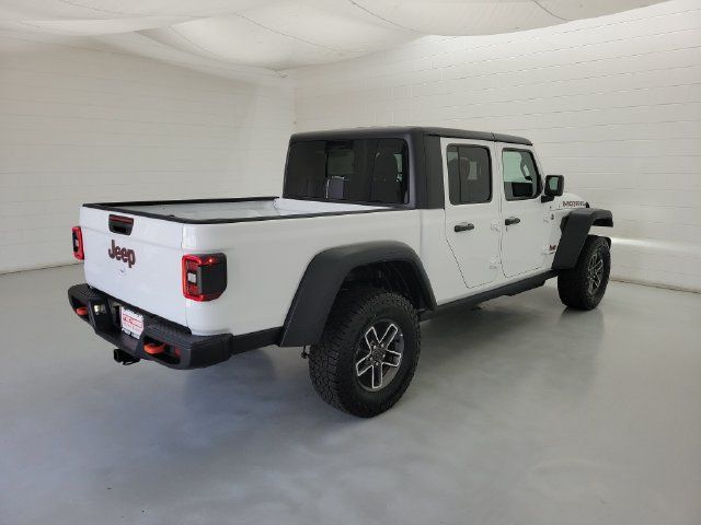 Used 2026 Jeep Gladiator Mojave AWD/4WD image 5
