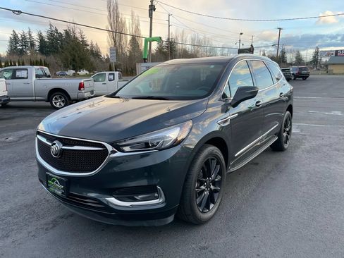 Used 2019 Buick Enclave Premium w/ Experience Buick Package AWD/4WD image 3