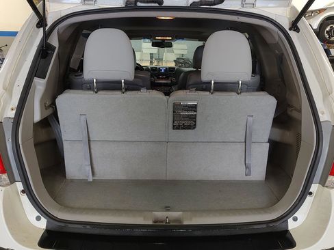 Used 2012 Toyota Highlander Limited w/ Tow Pkg image 22