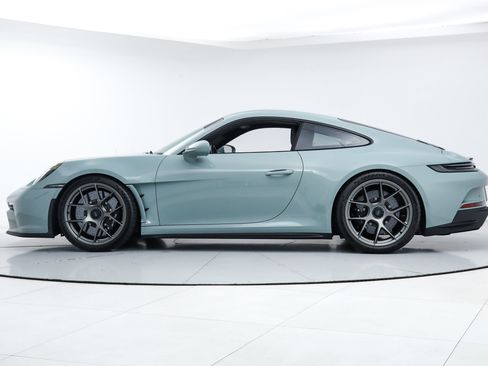Used 2024 Porsche 911 GT3 RS RWD image 2