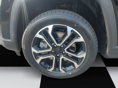 Used 2023 Jeep Compass Limited w/ Sun and Sound Group AWD/4WD image 14