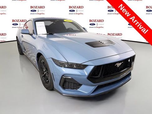 Used 2025 Ford Mustang GT RWD image 1