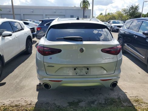 Used 2021 Alfa Romeo Stelvio Ti w/ Nero Edizione AWD/4WD image 7