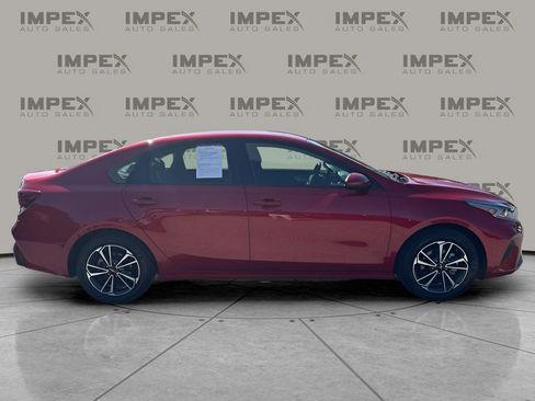 Used 2024 Kia Forte LXS image 6