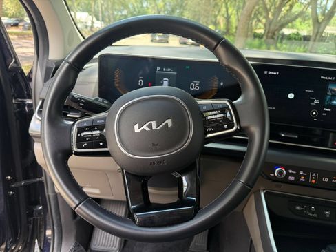 Used 2026 Kia Carnival FWD image 29