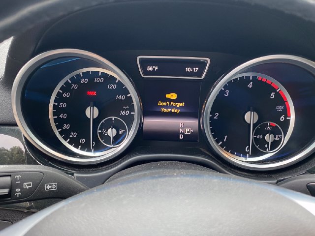 Used 2016 Mercedes-Benz GL 320 BlueTEC 4MATIC image 8