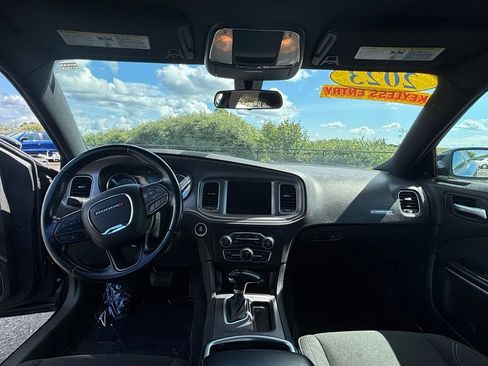 Used 2023 Dodge Charger SXT RWD image 12