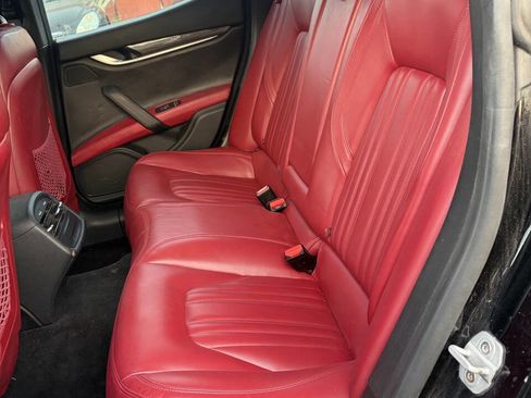 Used 2016 Maserati Ghibli S RWD image 13