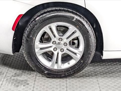 Used 2023 Dodge Charger SXT RWD image 34