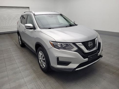 Used 2019 Nissan Rogue SV image 13