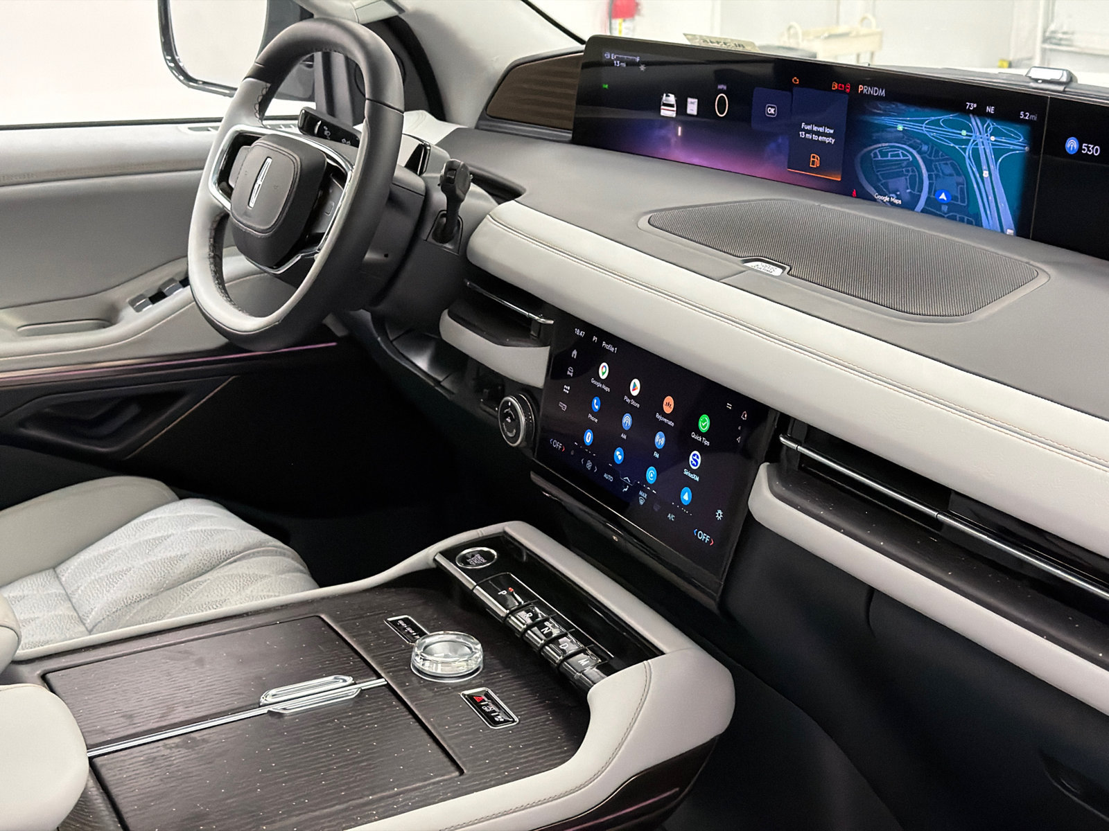 New 2027 Lincoln Navigator L Black Label w/ Black Label Special Edition AWD/4WD image 11