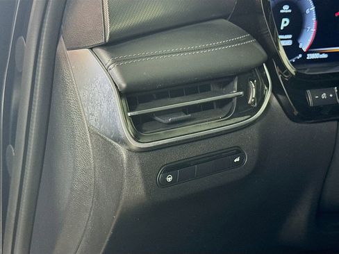 Used 2024 INFINITI QX60 Luxe image 10