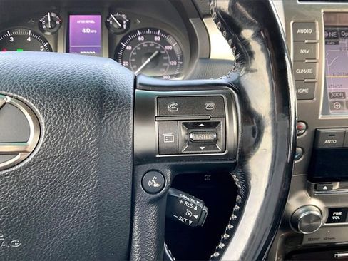 Used 2017 Lexus GX 460 Premium w/ Premium Package image 21