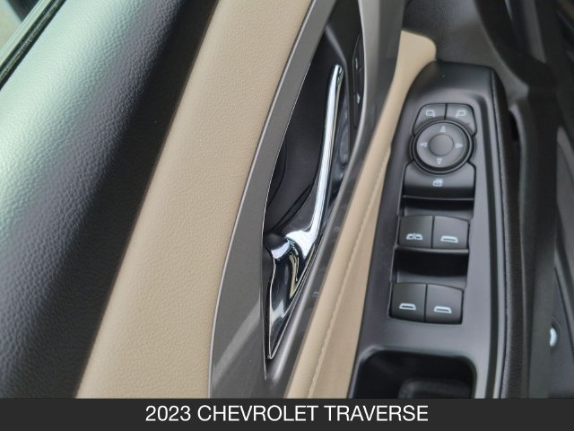 Used 2023 Chevrolet Traverse LT AWD/4WD image 12