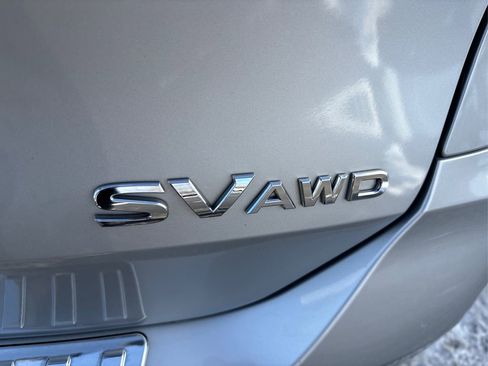 Used 2018 Nissan Rogue SV image 14