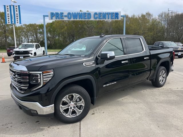 Used 2024 GMC Sierra 1500 SLT RWD image 2