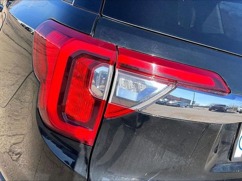 Used 2023 GMC Acadia SLT AWD/4WD image 22