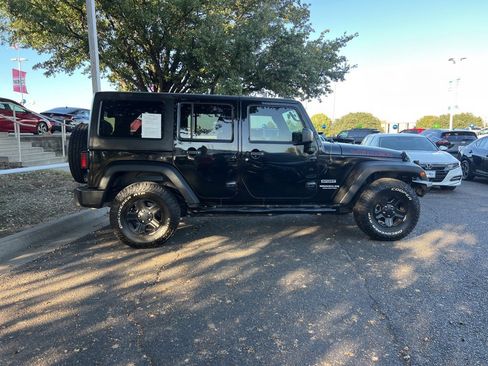 Used 2017 Jeep Wrangler Unlimited Sport w/ Connectivity Group image 8