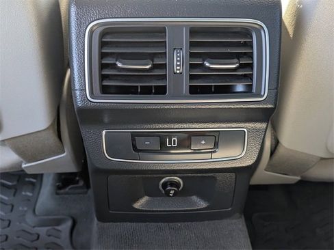 Used 2018 Audi Q5 2.0T Premium Plus w/ Premium Plus Package image 9