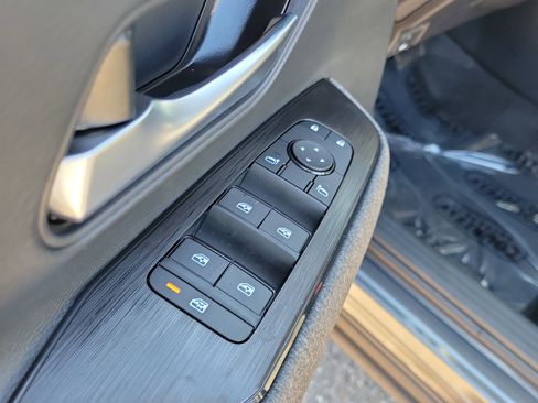 New 2026 Nissan Kicks SV image 17