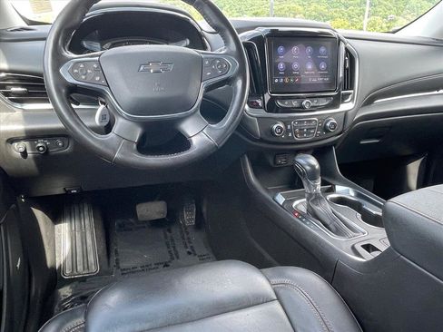 Used 2021 Chevrolet Traverse RS FWD image 9