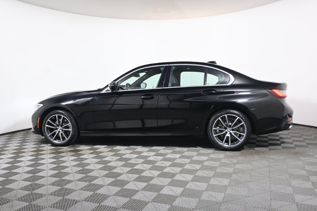 Used 2022 BMW 330i xDrive Sedan w/ Premium Package 2 AWD/4WD image 2