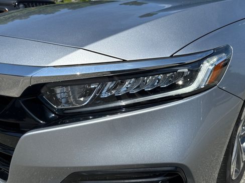 Used 2020 Honda Accord EX-L image 7