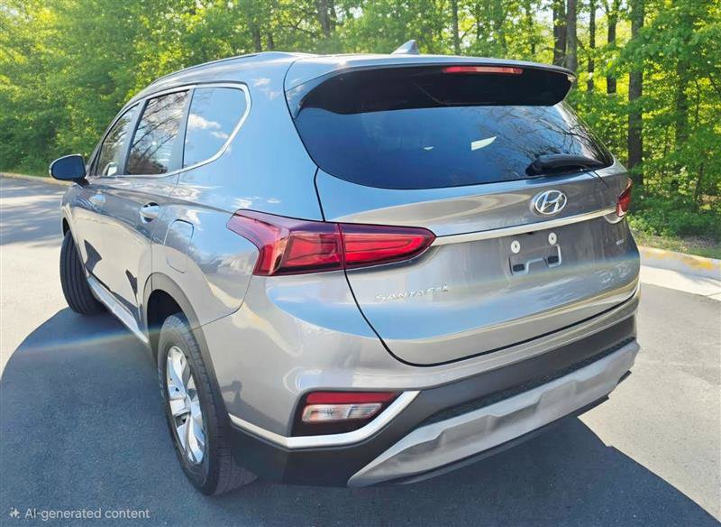Used 2019 Hyundai Santa Fe SE AWD/4WD image 10