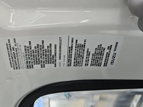 New 2025 Chevrolet Low Cab Forward image 28