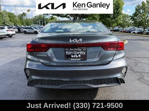 Certified 2023 Kia Forte LXS w/ LXS Technology Package FWD image 4