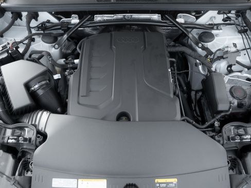 Certified 2025 Audi Q5 Premium Plus w/ Premium Plus image 33