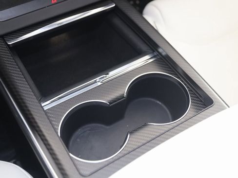 Used 2022 Tesla Model S Plaid image 32