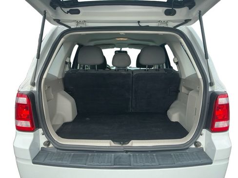 Used 2011 Ford Escape XLS w/ 102A Rapid Spec Order Code FWD image 24