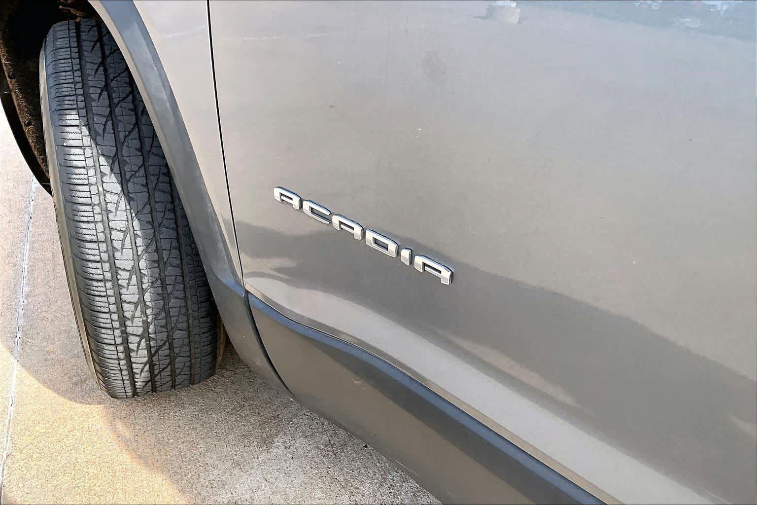 Used 2021 GMC Acadia SLT FWD image 31