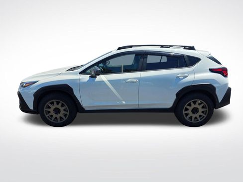 Used 2024 Subaru Crosstrek 2.0i Premium AWD/4WD image 8