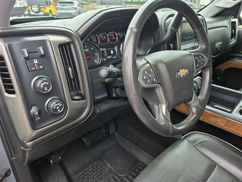 Used 2017 Chevrolet Silverado 1500 High Country image 21