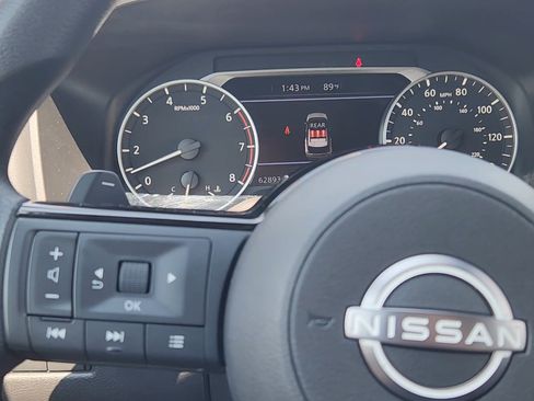 Used 2023 Nissan Rogue SV AWD/4WD image 20