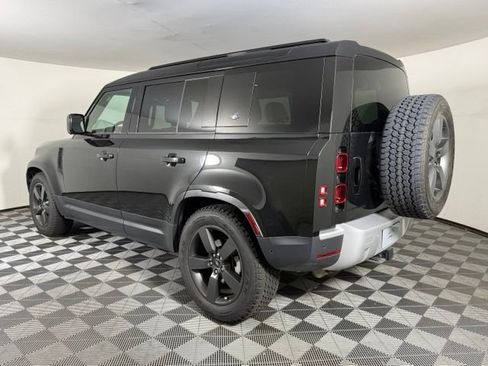 Used 2024 Land Rover Defender 110 S AWD/4WD image 4
