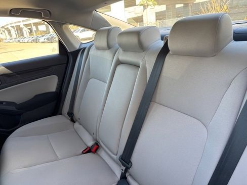 Used 2023 Honda Civic EX image 8