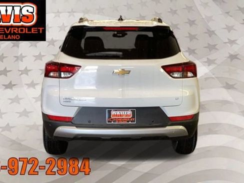 New 2026 Chevrolet TrailBlazer LT w/ LT Cold Weather Package AWD/4WD image 6