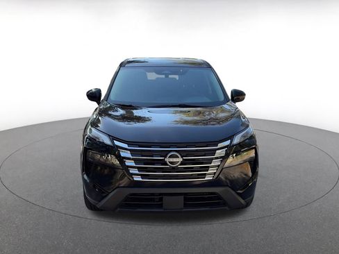 Used 2025 Nissan Rogue SV image 4