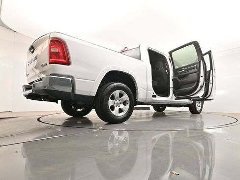 Used 2025 RAM 1500 Big Horn AWD/4WD image 39