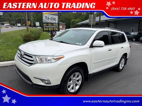 Used 2012 Toyota Highlander SE w/ Tow Pkg AWD/4WD image 1