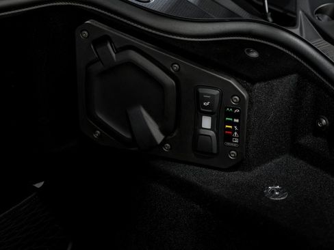 Used 2024 Lamborghini Revuelto image 52