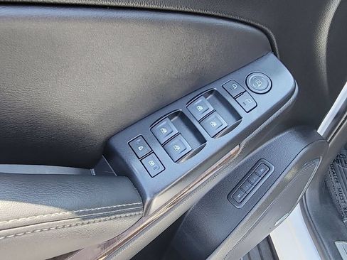 Used 2019 Chevrolet Tahoe LT RWD image 23