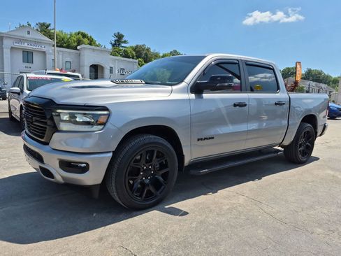 Used 2024 RAM 1500 Laramie AWD/4WD image 4