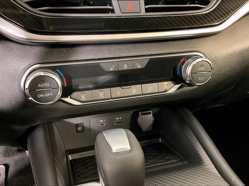 New 2026 Nissan Altima 2.5 SR w/ SR Premium Package FWD image 33